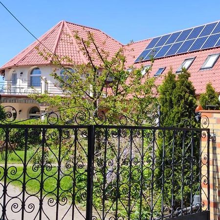 Village Garden Family Guest House Tiszakanyár Εξωτερικό φωτογραφία