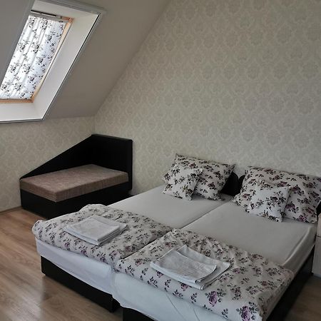 Village Garden Family Guest House Tiszakanyár Εξωτερικό φωτογραφία
